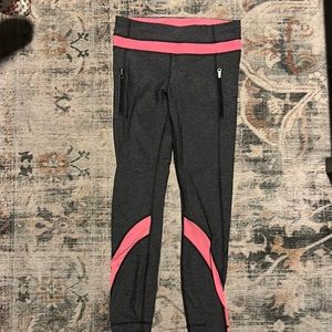 Lululemon size 6 with side zippers.